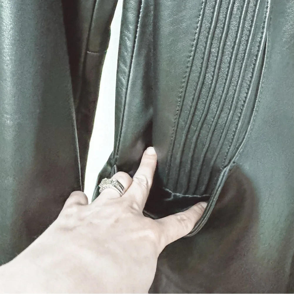 Preston and York Pleated Front‎ Genuine Leather Zip Up Jacket Black Small